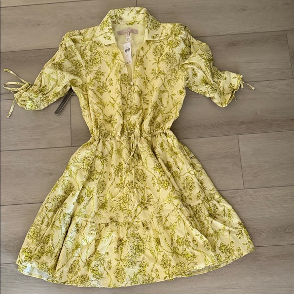 Hutch Dresses & Skirts - Hutch Yellow Floral Dress